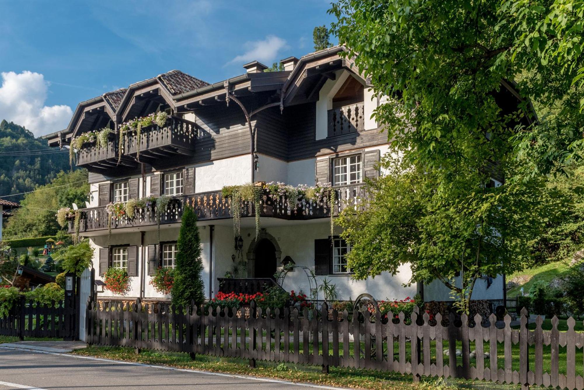Good Life Hotel Garden Pieve Di Ledro Esterno foto